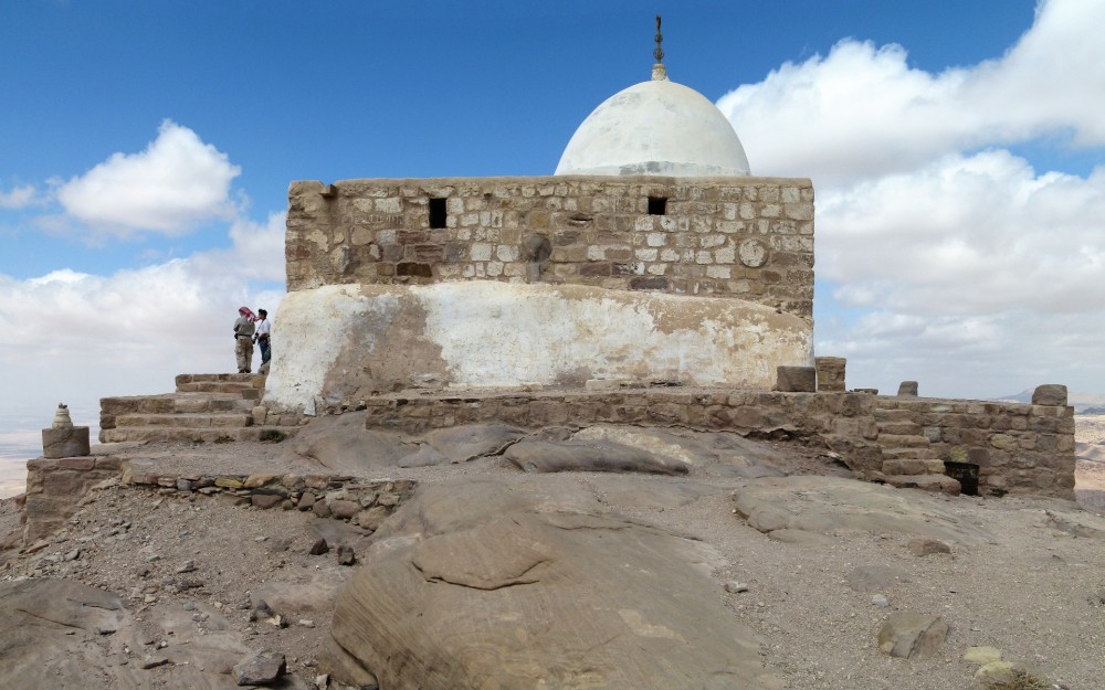 Shrine on summit of Jabal Harun, Petra (Joneikifi)