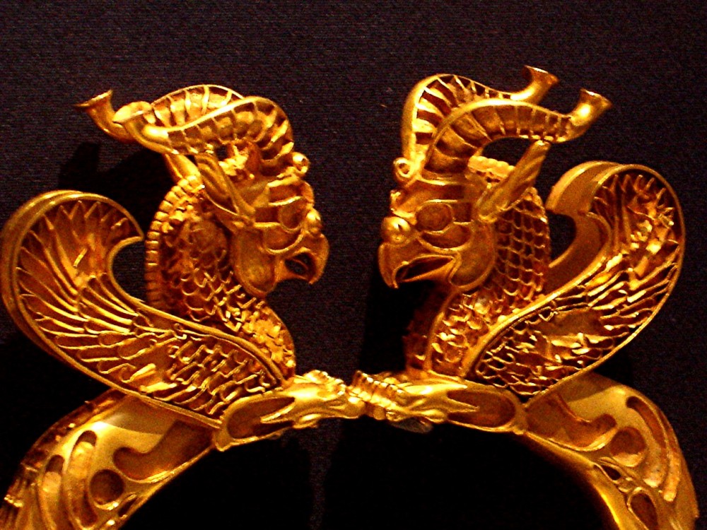  Gold bracelet with horned & winged griffins (British Museum)