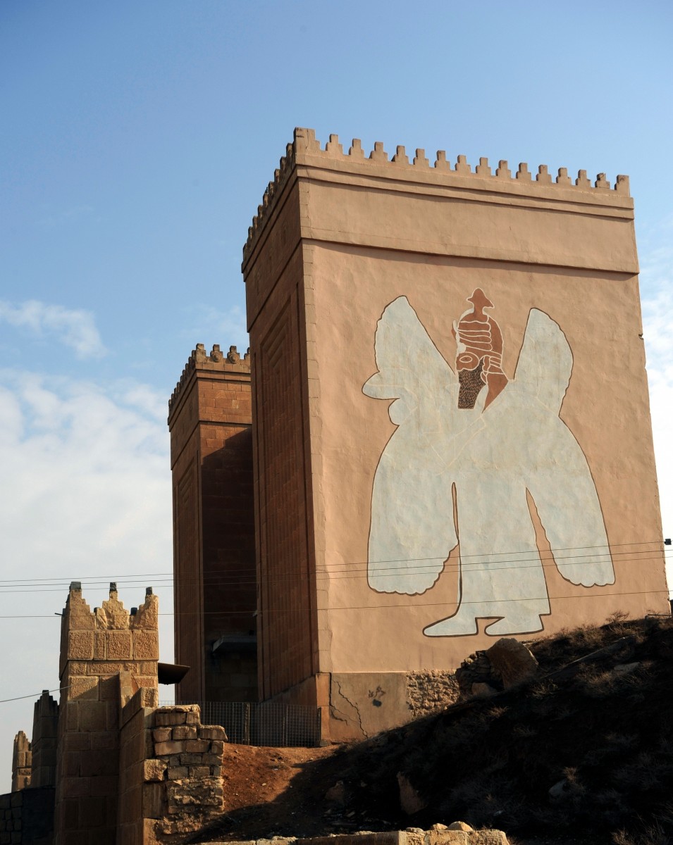 Nineveh - the reconstructed Nergal gate (JoAnn S. Makinano)